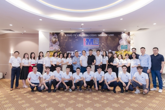 LME kỷ niệm sinh nhật 9 năm